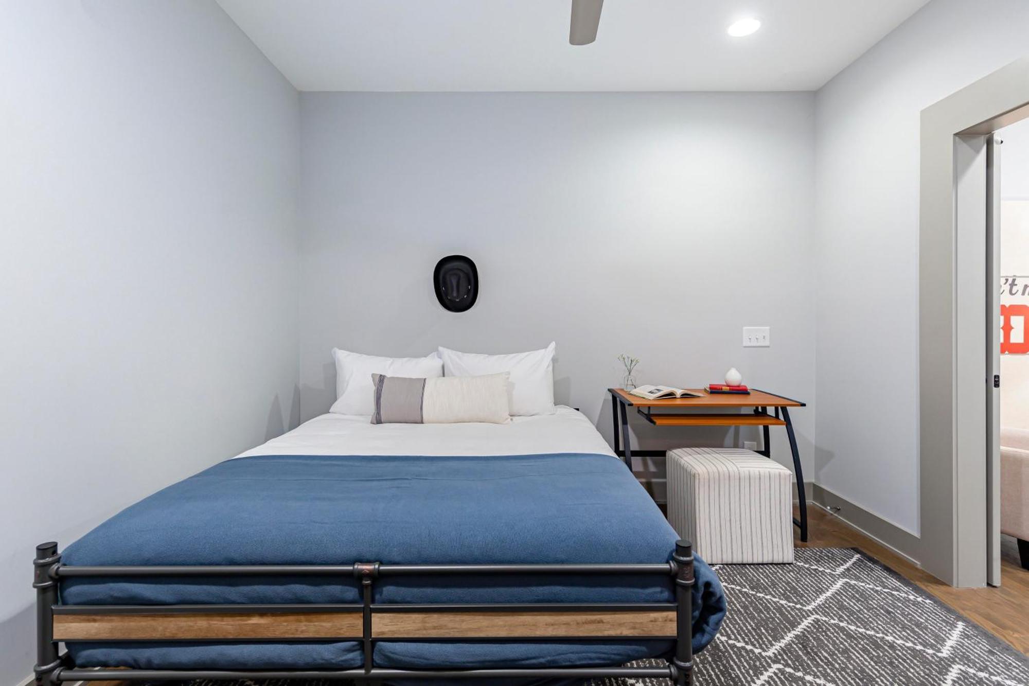 Waverly By Avantstay Nashville-Inspired Townhome W Luxury Kitchen Pool Table المظهر الخارجي الصورة
