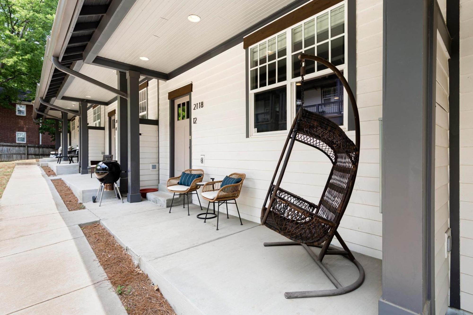 Waverly By Avantstay Nashville-Inspired Townhome W Luxury Kitchen Pool Table المظهر الخارجي الصورة