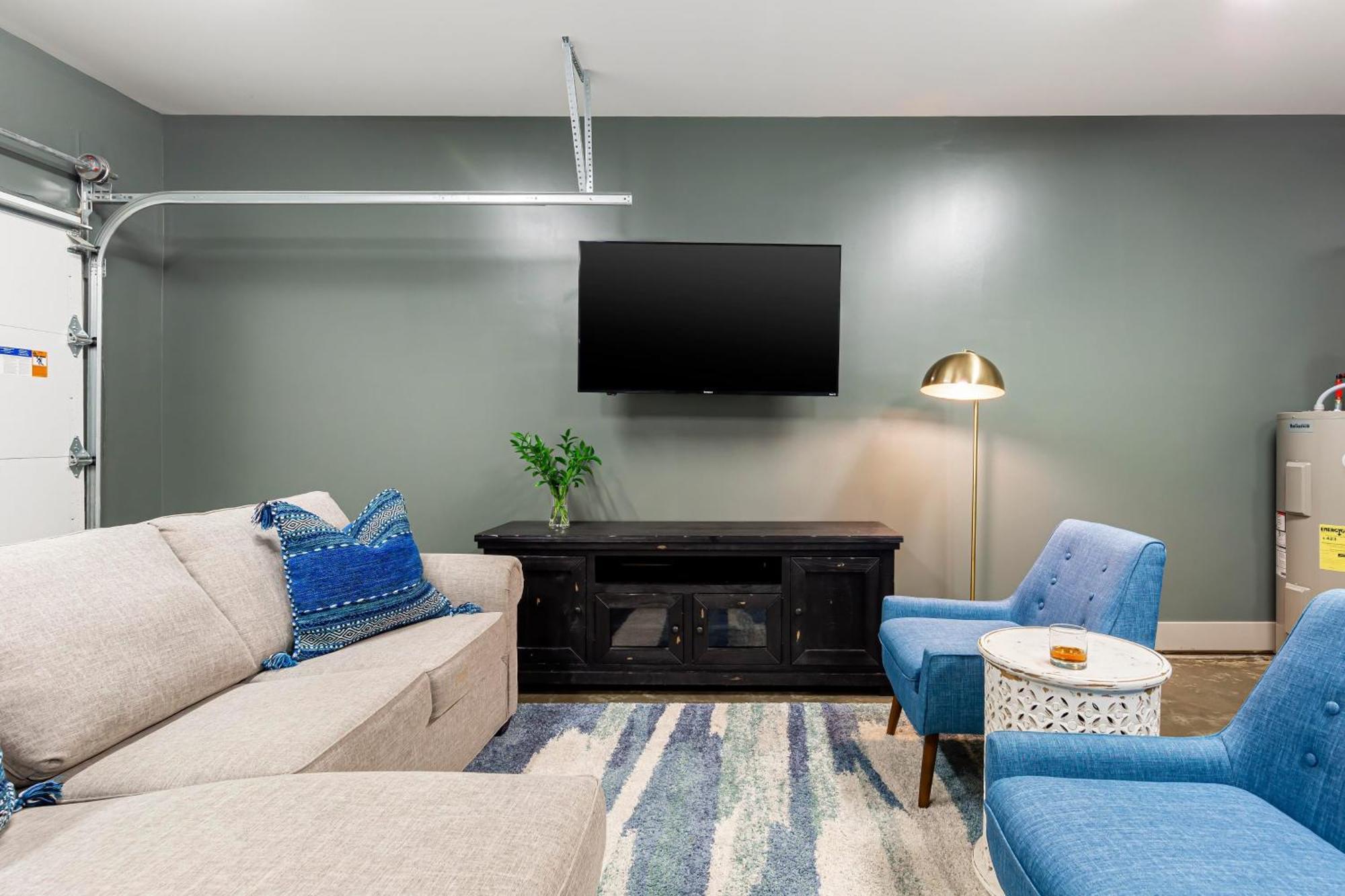 Waverly By Avantstay Nashville-Inspired Townhome W Luxury Kitchen Pool Table المظهر الخارجي الصورة